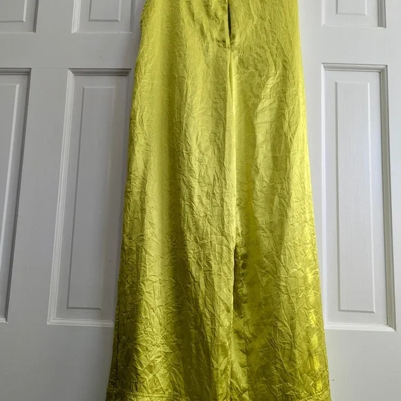 House of Harlow 1960 Chartreuse Skirt - Picture 1 of 3